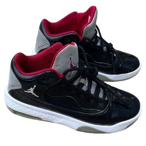 Jordan Basketball Shoes Youth 6.5Y Black Red Gray | Clean Gently Used